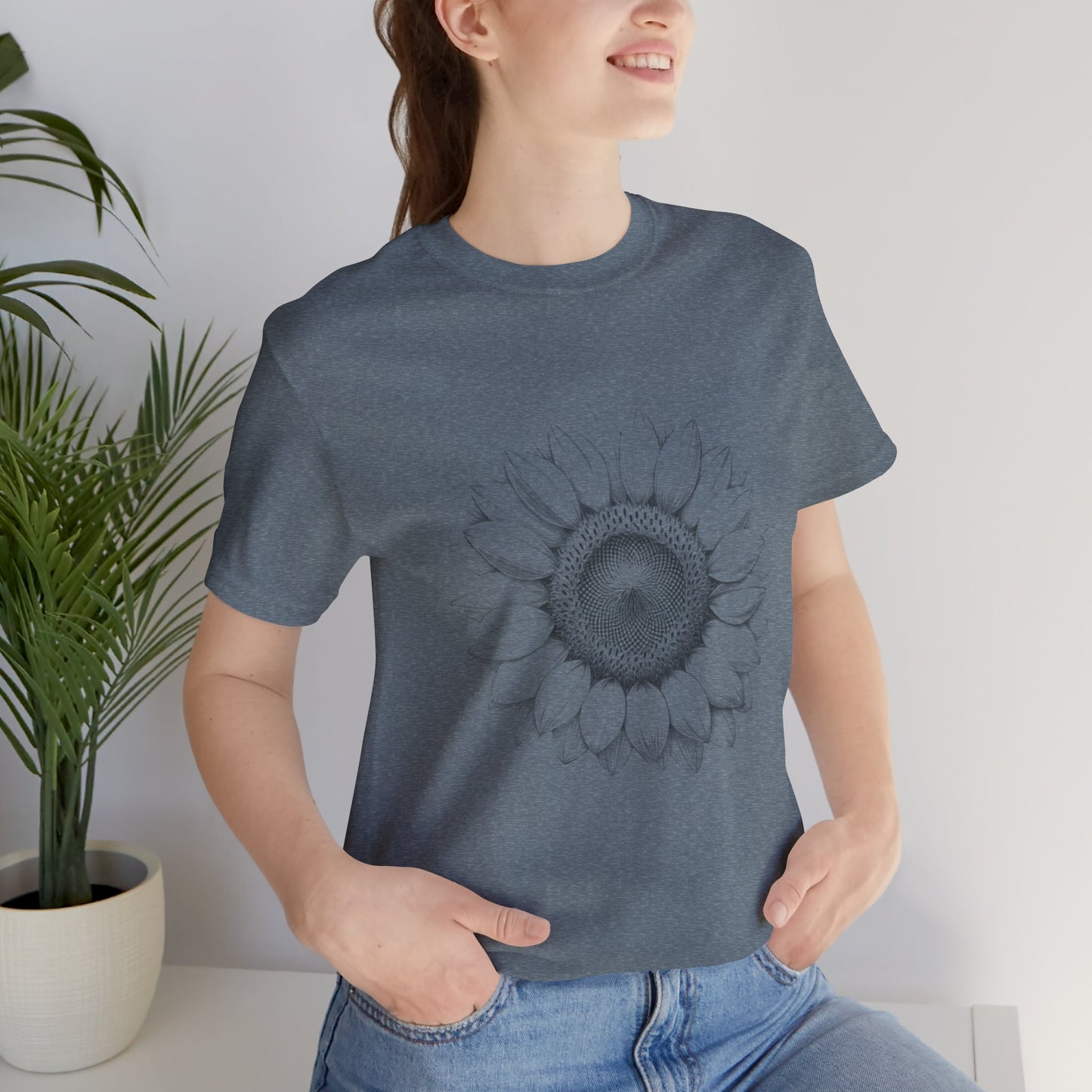 Vintage Drawn Sunflower Tshirt, Floral Graphic Tee, Retro Flower T-Shirt, Nature Lover Gift, Summer Botanical Shirt